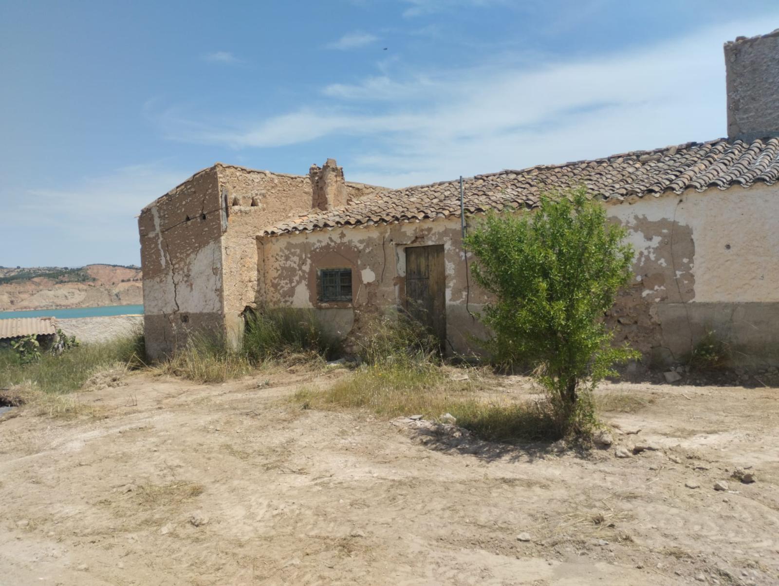 Land with Property in Freila, Granada in Freila, Granada
